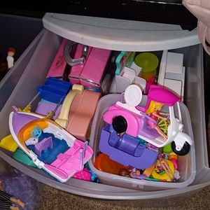Polly pocket and misc items